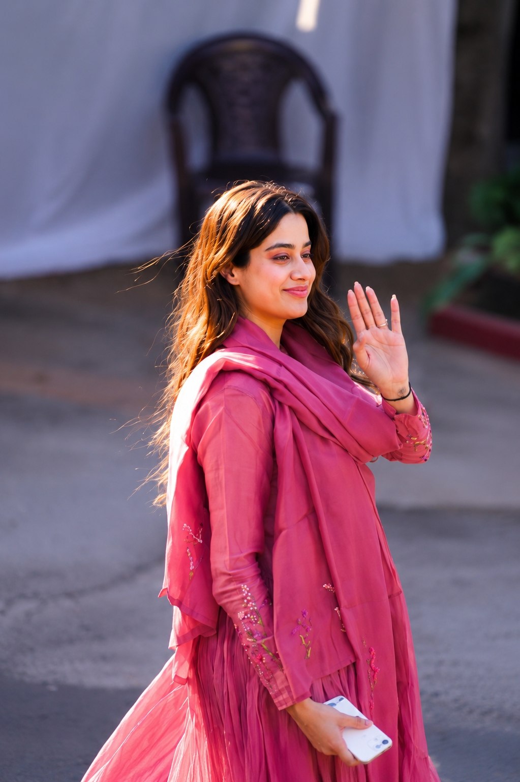 Đěsigner JANHVI ethnic Wear Look Pure Banarasi Mul Chanderi Top With Pent & Dupatta Set
